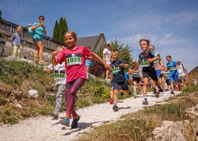Le Sentier des Ours trail et course de marche nordique à Autrans : parcours de course à pied pour les enfants